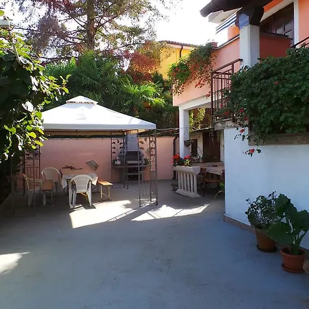 Ferienhaus In Rotava 5 アパート *